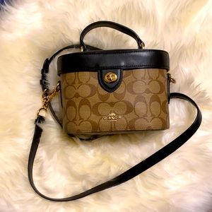 Coach Kay crossbody in signature canva bag